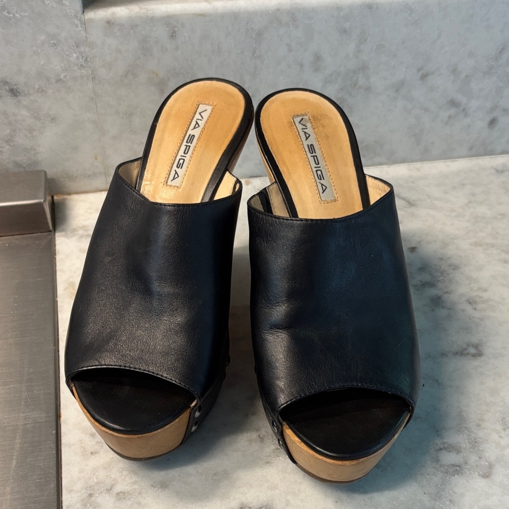 Via Spiga Black Leather Mules with Tan Sole